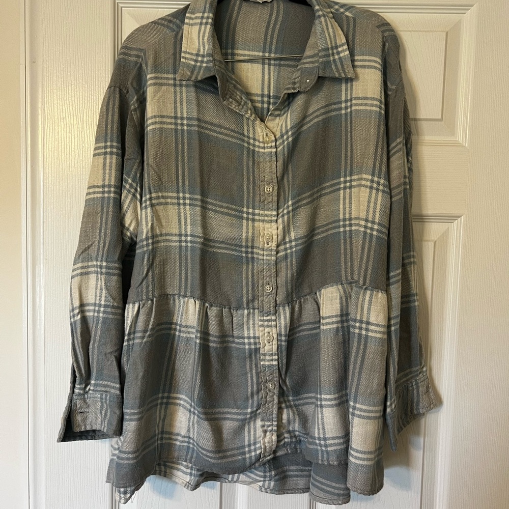 American Eagle Outfitters Gray Blue and Cream Plaid Peplum Shirt